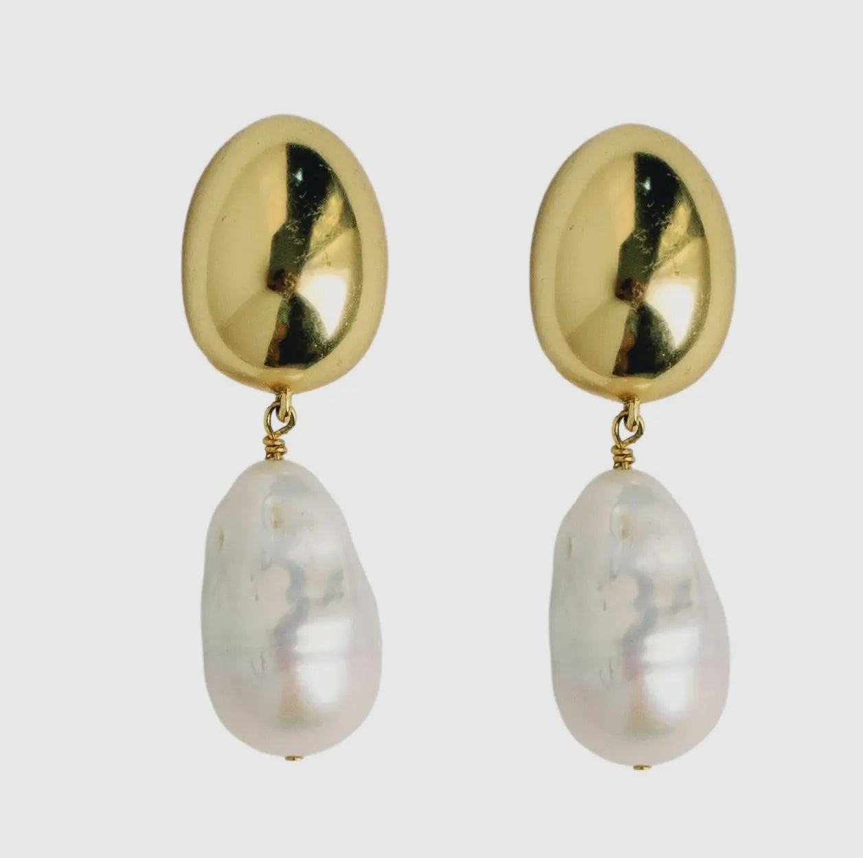 St Armands Vintage Chunky Gold and Pearl Statement Drop Earrings
