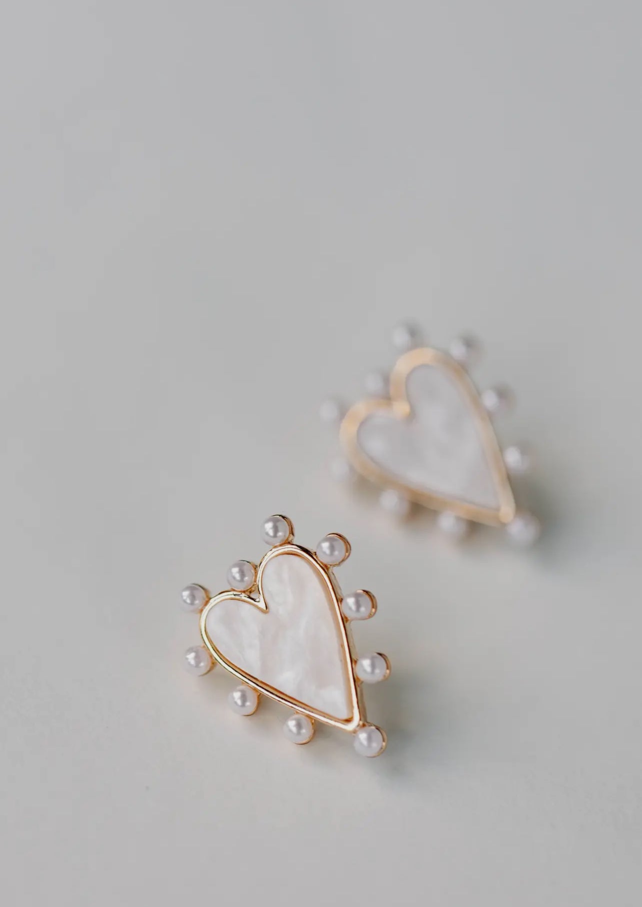 St Armands Pearl Studded Pink Tortoise Heart Earrings